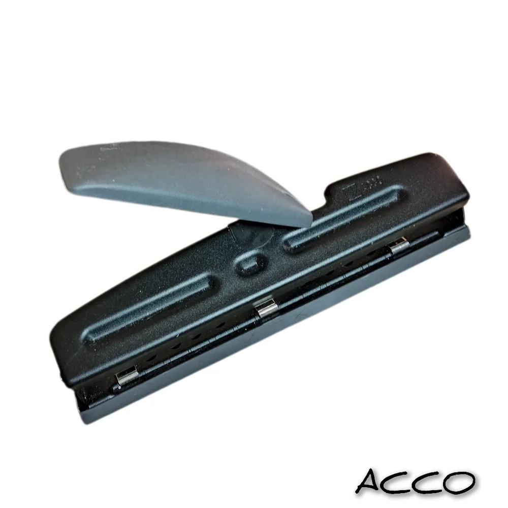 ACCO Heavy Duty Puncher. Adjustable to 2 or 3 Holes. Comfortable & Easy to Use